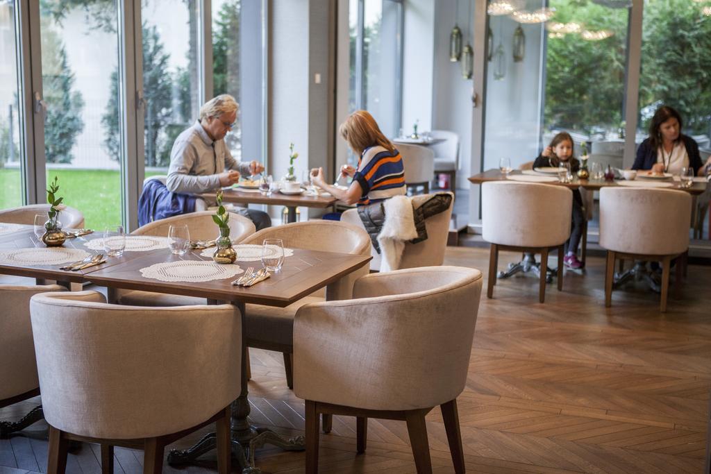 Hotel Alhambra Лёндек-Здруй Экстерьер фото