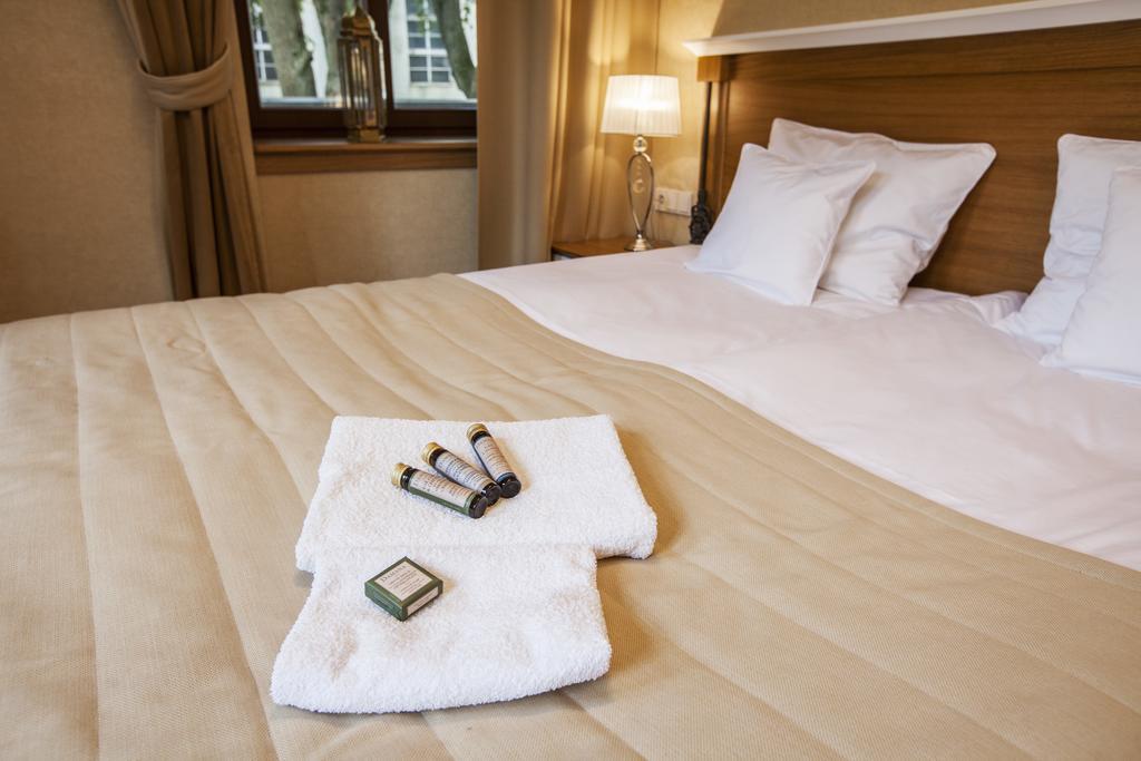Hotel Alhambra Лёндек-Здруй Номер фото